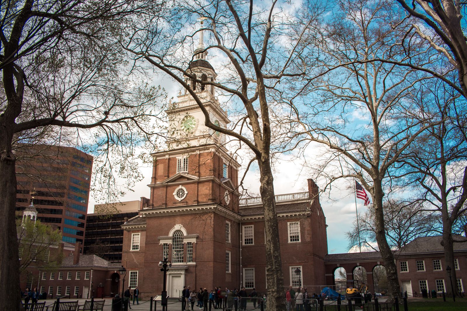 Independence Hall in Philadelphia beneath a clear blue sky